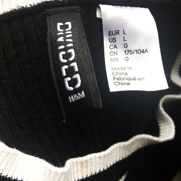 Cropped Sweater - Picture 2 of 2